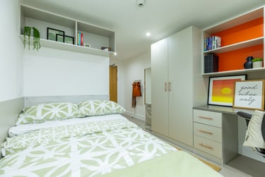 Premium En Suite - Image 6